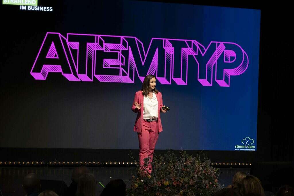 Keynotespeakerin Speakernight DV Österreich Angela Kiemayer 2
